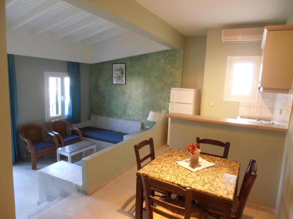 Frosini Gardens Hotel Kasziópi Kültér fotó