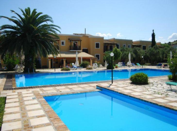 Frosini Gardens Hotel Kasziópi Kültér fotó